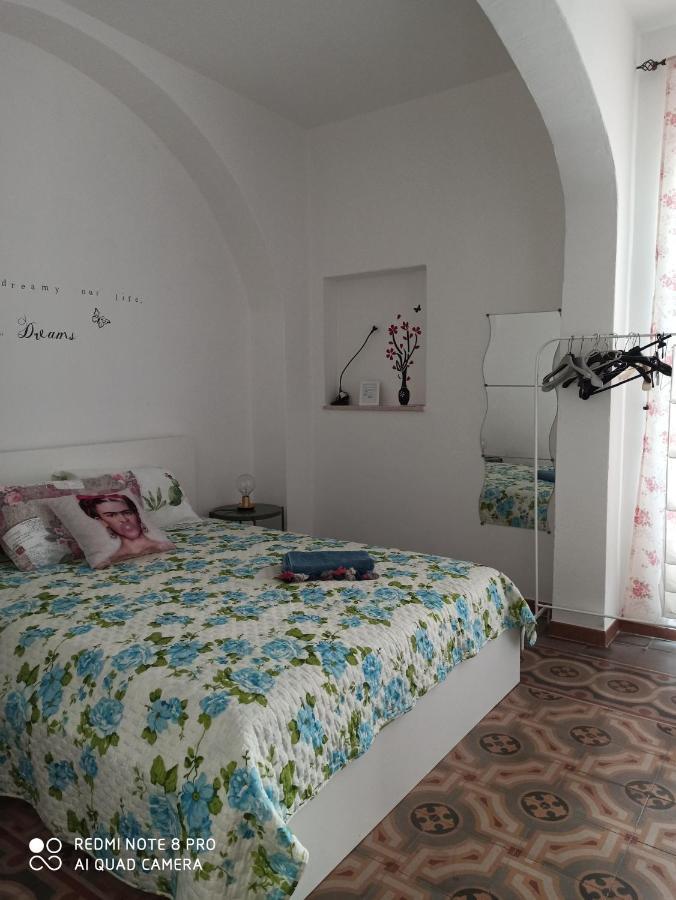 Al Molo Sant'Eligio Hotel Taranto Exterior photo